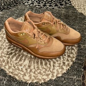 Women’s Nike Air Max